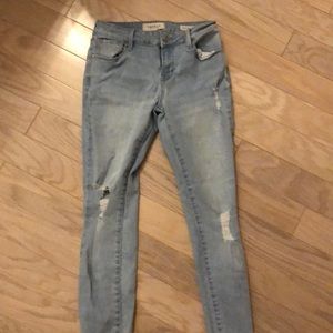 Really comfortable light wash jean shorts!